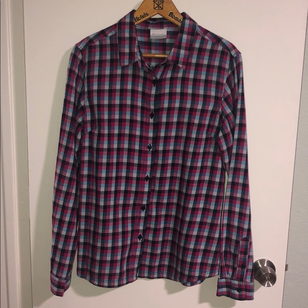 EUC COLUMBIA WOMEN’S 100% COTTON BUTTON UP LONG SLEEVE